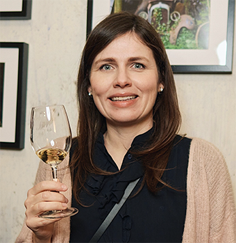 Yana LACASA YAKUSHENKO - General Manager